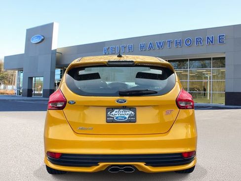Used 2015 Ford Focus ST FWD image 5
