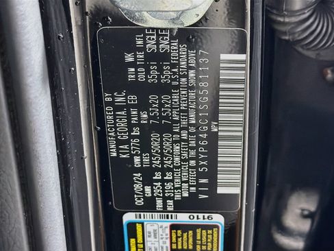 Used 2025 Kia Telluride S FWD image 12