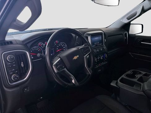 Used 2022 Chevrolet Silverado 1500 LT AWD/4WD image 9