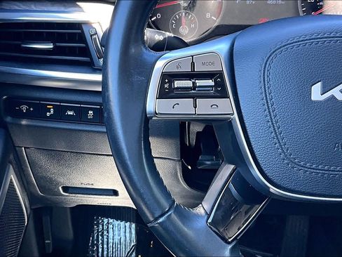 Used 2022 Kia Telluride EX w/ EX Premium Package FWD image 24