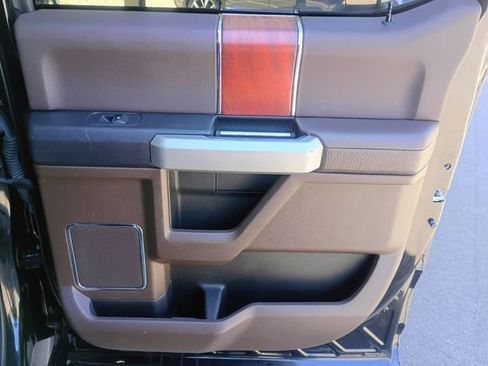 Used 2017 Ford F150 King Ranch image 55