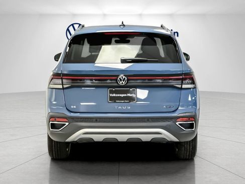 New 2026 Volkswagen Taos SE image 4