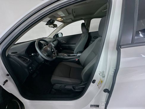 Used 2022 Honda HR-V EX image 13