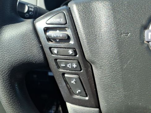 Used 2022 Nissan Frontier SV image 21