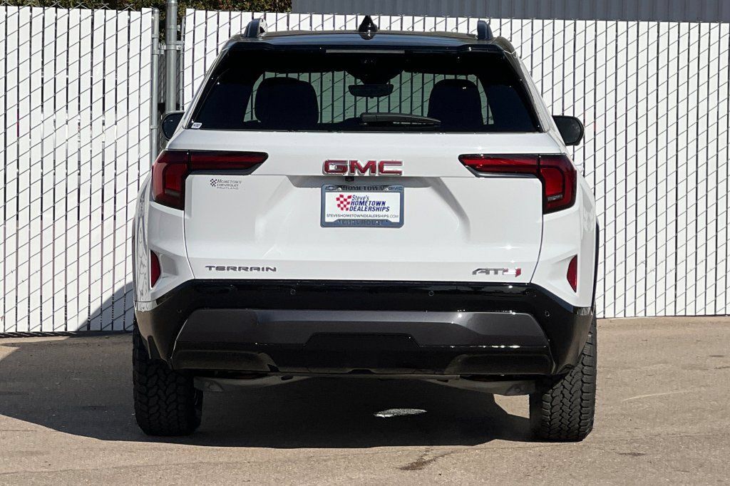 New 2026 GMC Terrain AT4 w/ Technology Package II AWD/4WD image 5