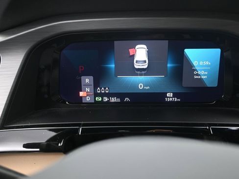 Used 2024 Volkswagen Atlas Cross Sport SE w/ Panoramic Sunroof Package FWD image 11