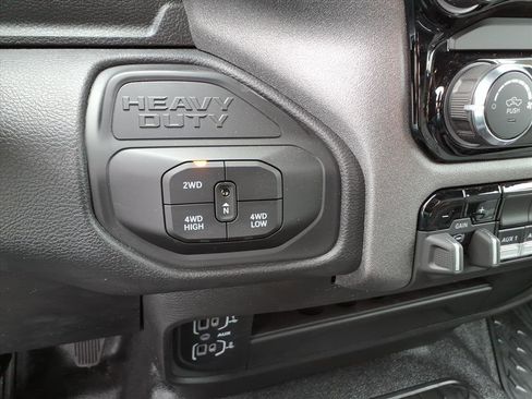 New 2026 RAM 5500 Tradesman w/ Chrome Appearance Group image 31