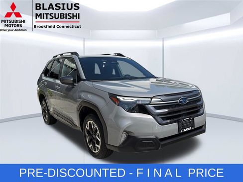 Used 2025 Subaru Forester Premium w/ Convenience Package #1 AWD/4WD image 6
