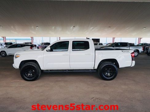 Used 2021 Toyota Tacoma SR image 3
