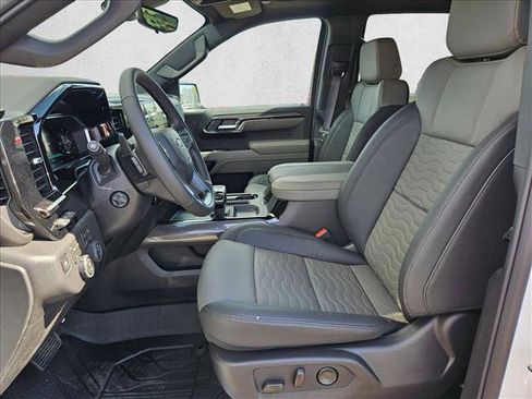 New 2026 Chevrolet Silverado 1500 ZR2 w/ Dark Appearance Package AWD/4WD image 4