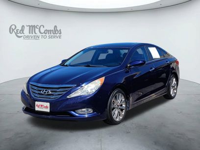 Used 2012 Hyundai Sonata SE w/ Navigation & Sunroof Pkg