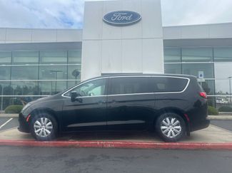 Used 2018 Chrysler Pacifica L FWD 360° Tour