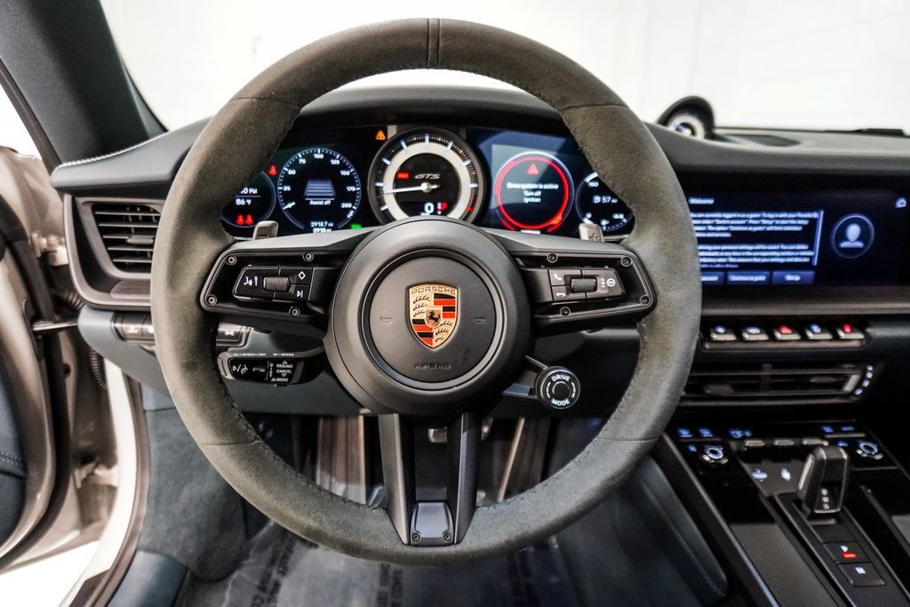Used 2024 Porsche 911 Carrera 4 GTS AWD/4WD image 10