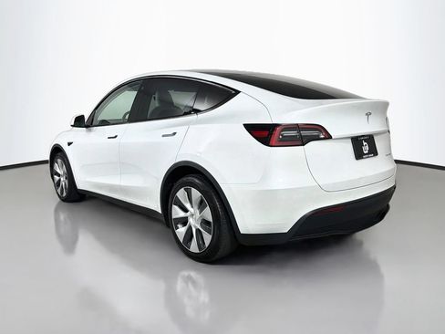 Used 2021 Tesla Model Y Long Range AWD/4WD image 7