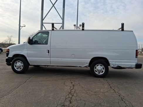 Used 2014 Ford E-250 and Econoline 250 Extended w/ Crew Van Package image 4