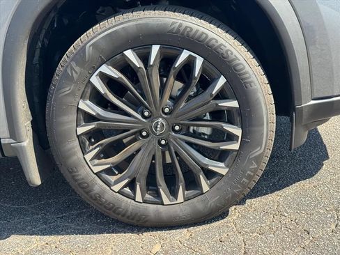 Used 2026 Nissan Rogue Dark Armor FWD image 9