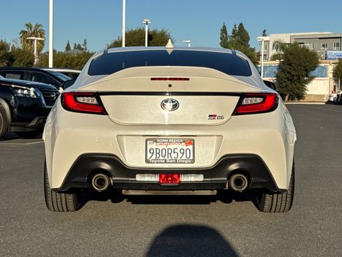Certified 2022 Toyota GR86 Premium image 13