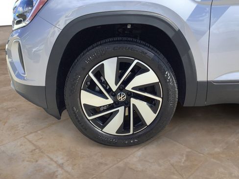 New 2026 Volkswagen Atlas SE FWD image 11