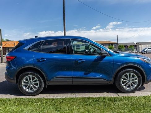 Used 2022 Ford Escape SE AWD/4WD image 4