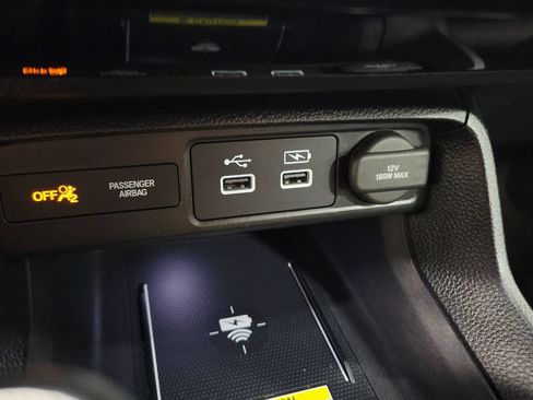 Used 2023 Honda Civic Touring image 18