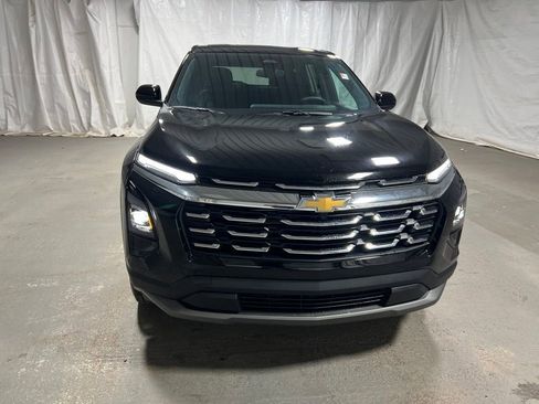 New 2026 Chevrolet Equinox LT w/ Convenience Package II image 2