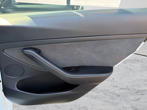 Used 2021 Tesla Model 3 Standard Range Plus RWD image 24