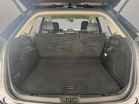 Used 2024 Ford Edge Titanium image 19