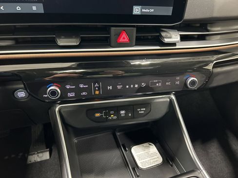 New 2026 Kia Carnival SX Prestige image 23