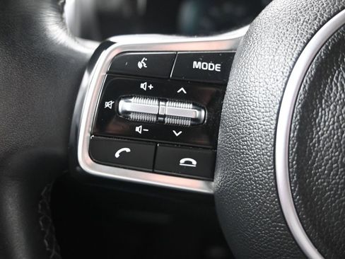 Certified 2023 Kia Sorento SX image 28