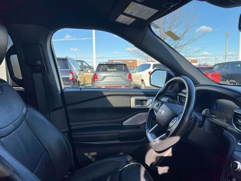 Used 2020 Ford Explorer ST w/ Premium Technology Package image 41