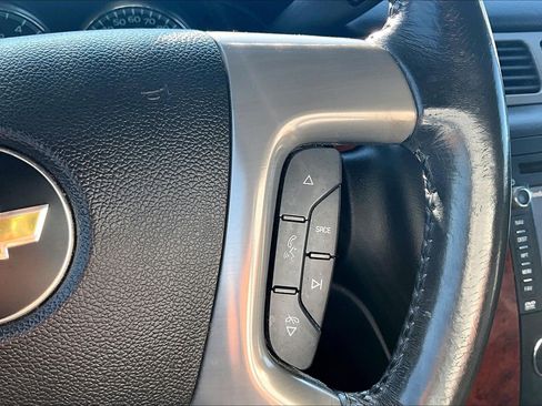 Used 2014 Chevrolet Tahoe LTZ AWD/4WD image 24