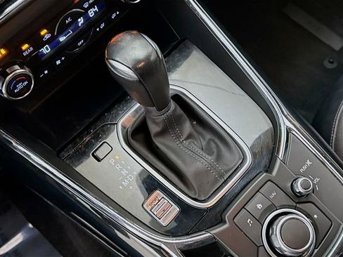 Used 2018 MAZDA CX-9 Touring image 16