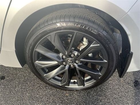 Used 2025 Toyota Corolla SE image 33