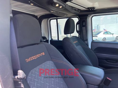 Used 2026 Jeep Gladiator Mojave w/ Safety Group AWD/4WD image 24