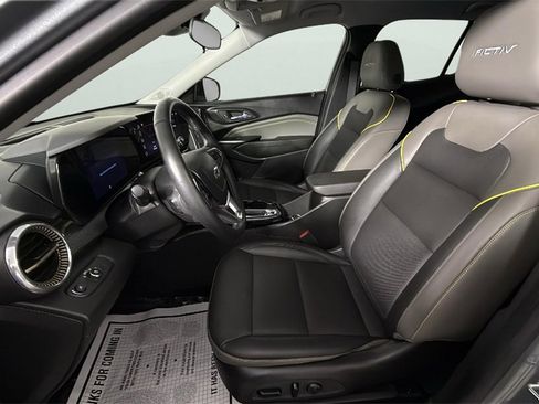 Certified 2024 Chevrolet Trax ACTIV image 17
