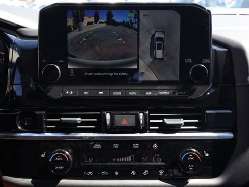 New 2025 Nissan Pathfinder SL image 30