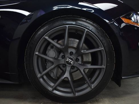 Used 2022 Ford Mustang GT RWD image 12