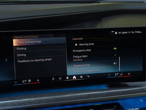 Used 2023 BMW i7 xDrive60 AWD/4WD image 54