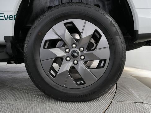 Used 2024 Ford F150 Lightning Flash image 13