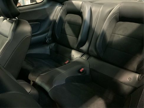 Used 2016 Ford Mustang Shelby GT350 w/ Technology Package image 10