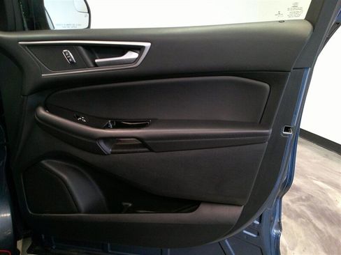 Used 2018 Ford Edge SEL w/ Equipment Group 201A image 40