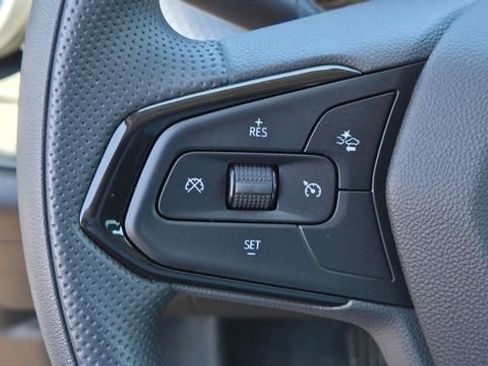 New 2026 Chevrolet Trax LS w/ LS Convenience Package image 17