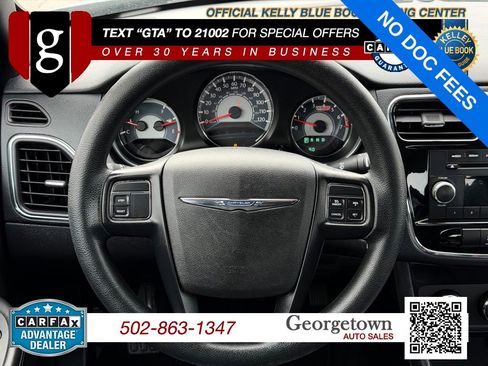 Used 2014 Chrysler 200 LX FWD image 5