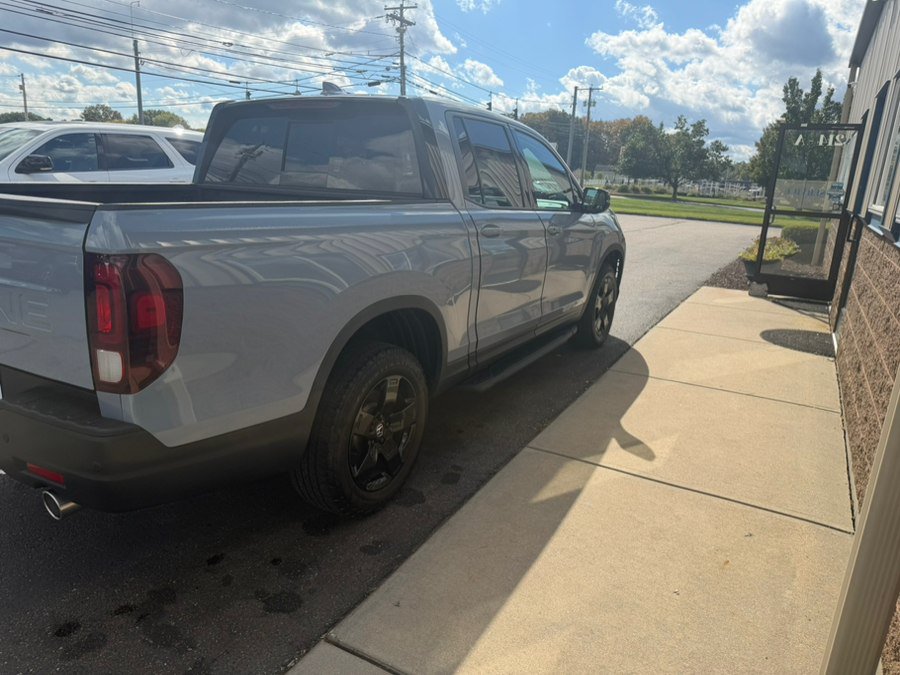 Used 2024 Honda Ridgeline Black Edition image 8