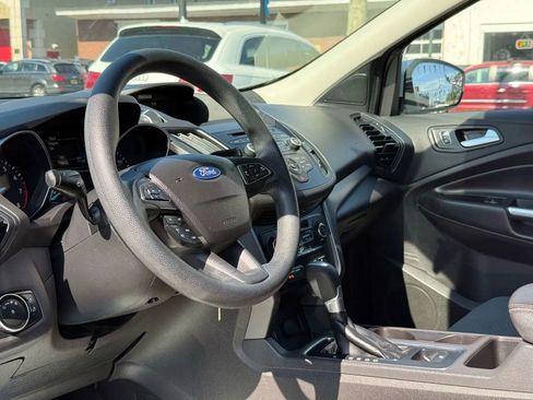 Used 2017 Ford Escape SE image 21