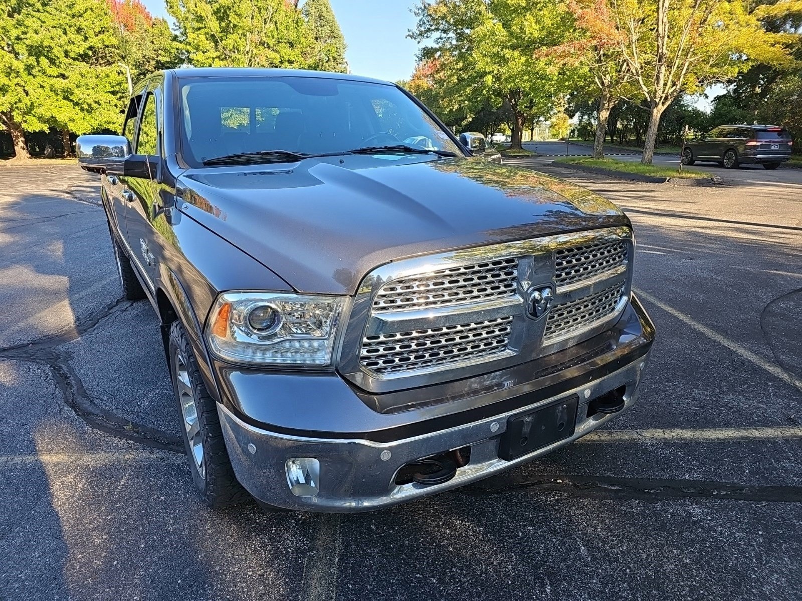 Used 2018 RAM 1500 Laramie w/ Convenience Group AWD/4WD image 8