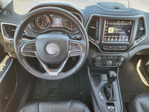 Used 2021 Jeep Cherokee Latitude Lux w/ Comfort/Convenience Group image 25