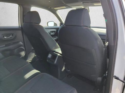 Used 2023 Honda HR-V Sport image 17
