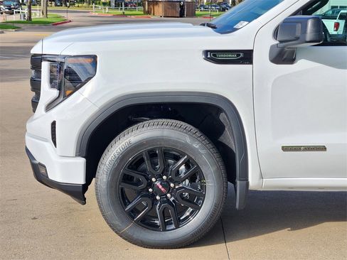 New 2025 GMC Sierra 1500 Elevation image 6