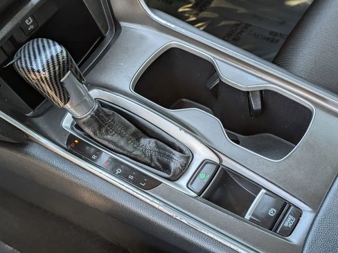 Used 2019 Honda Accord LX image 28
